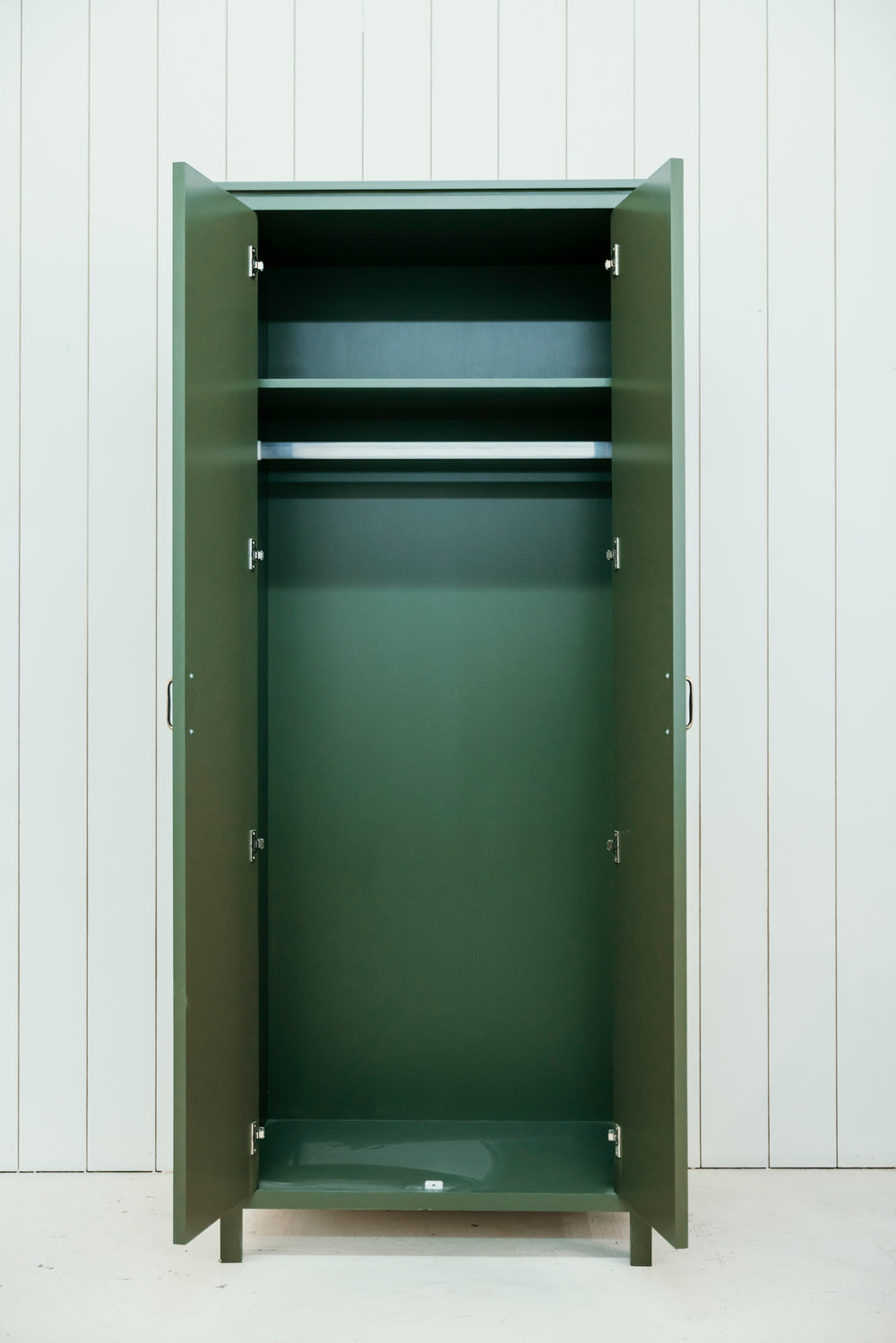The Shaker Single Cupboard