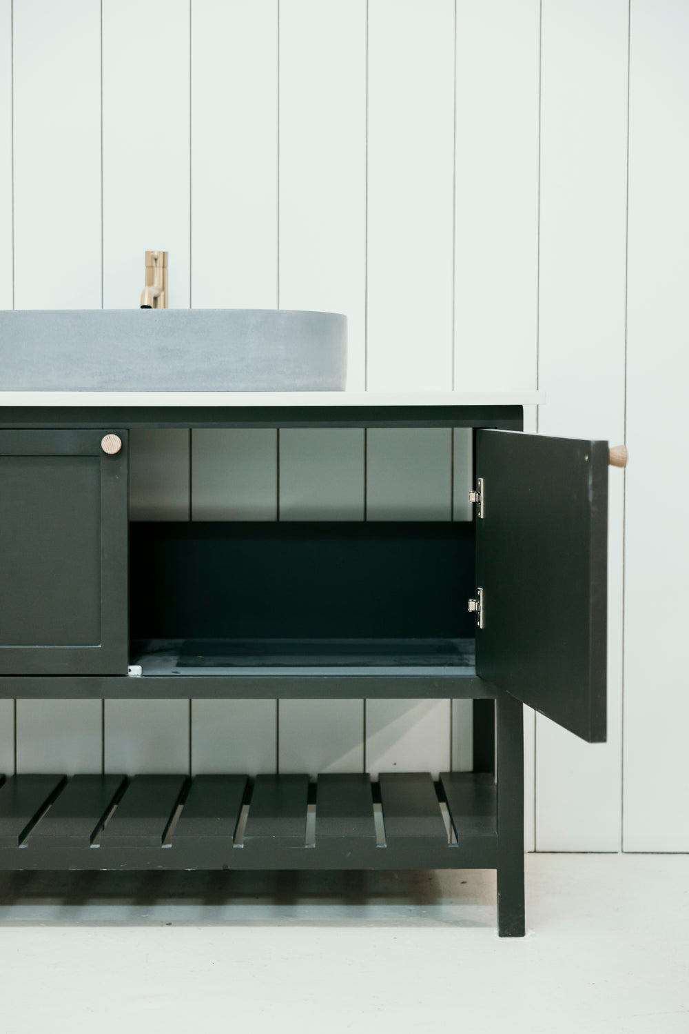 The Classic Shaker Single Vanity